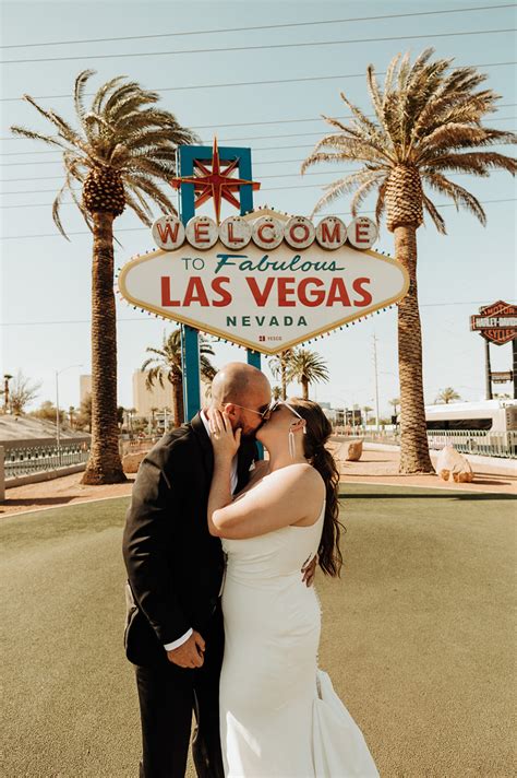 How to Get Married in Las Vegas